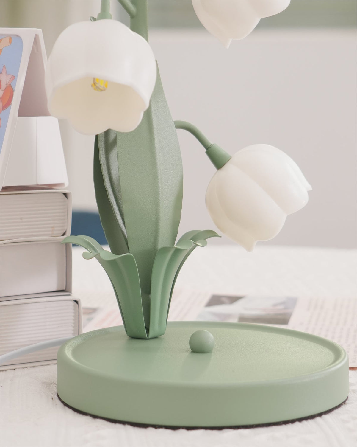 Bell Orchid Table Lamp
