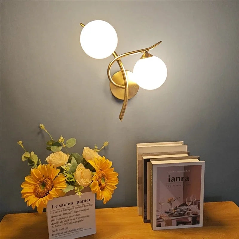 Lunara Wall Light